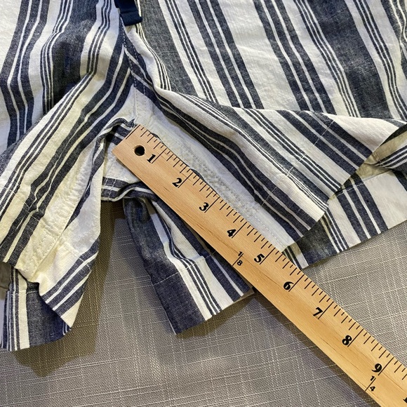 L. L. Bean Women’s Shorts. Women’s size 8 - Picture 9 of 14